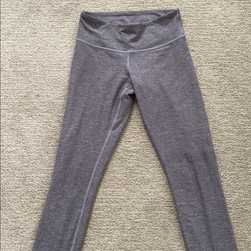 Lululemon crops